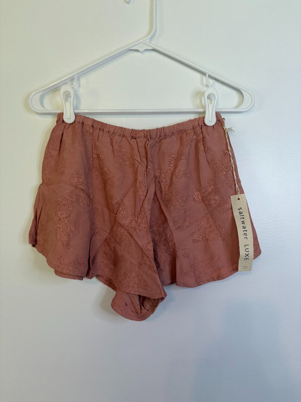 Saltwater Luxe Dusty Rose Floral Embroidered Flowy Shorts (NWT)